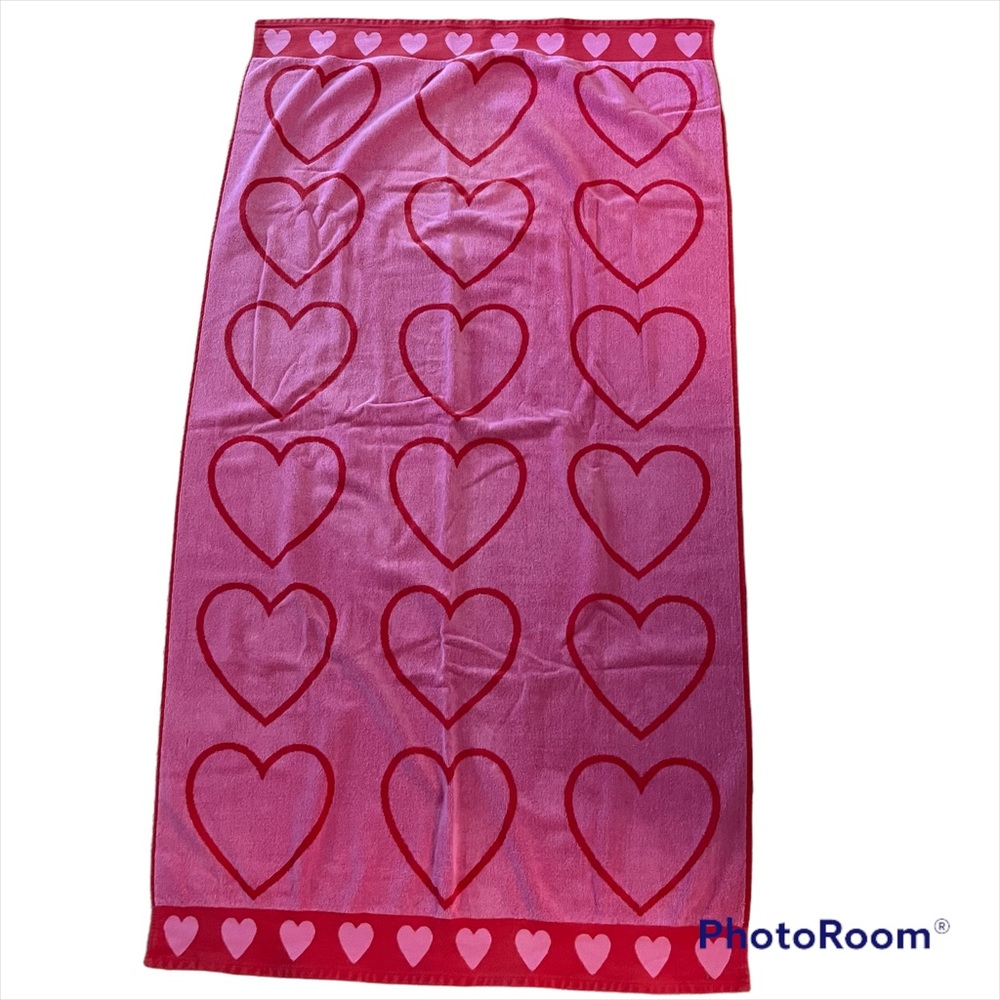Red & Pink Heart Beach Towel